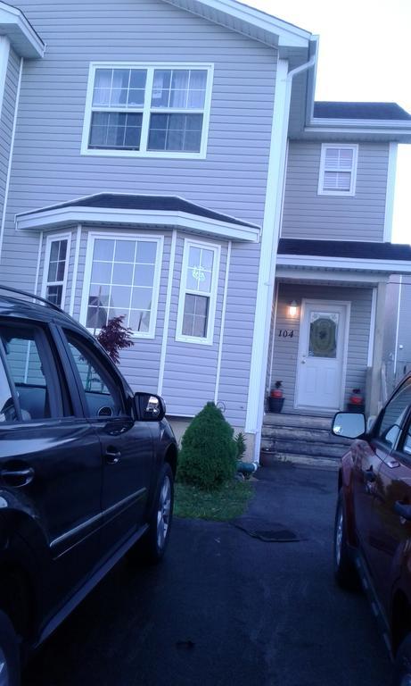 Cozy Pet Friendly Home St. John's Exterior photo
